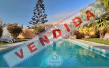 GRAN CASA de 3 Niveles en Jardines Del Sur